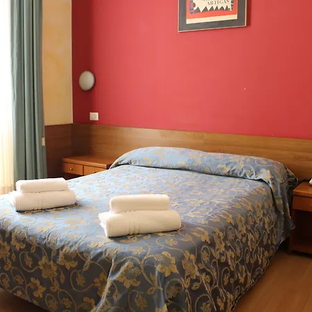 كلَب فندق 3*