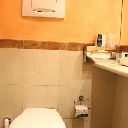 فندق كلَب 3*