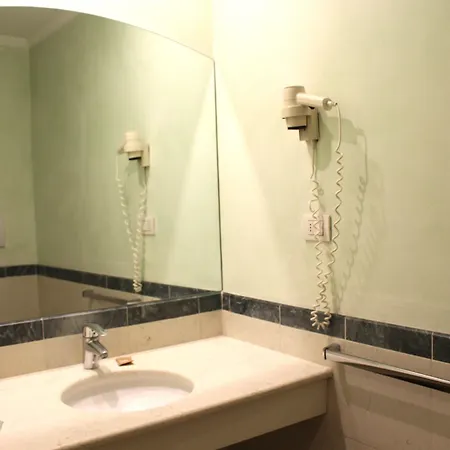 كلَب 3* ميلان