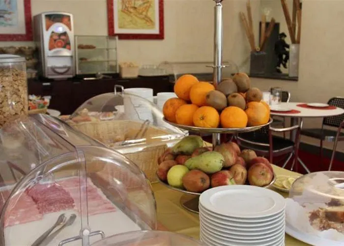 Club מלון מילאנו