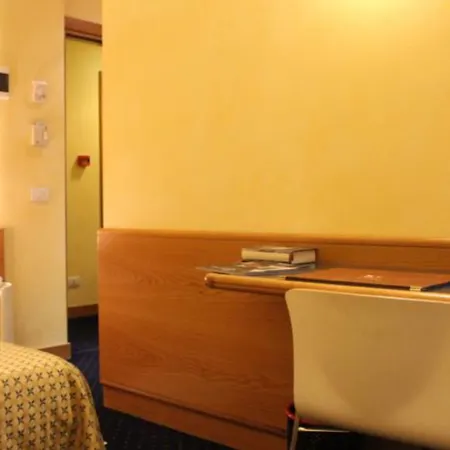Hotel Club Mediolan