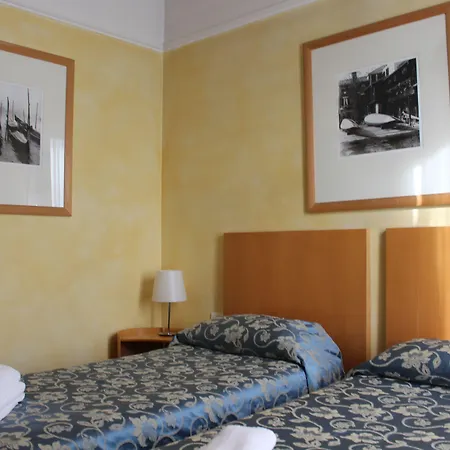 Club Hotel 3*